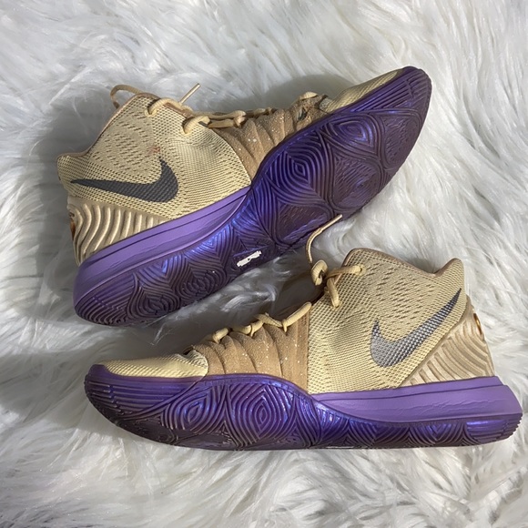 Nike Kyrie 5 Concepts Ikhet Kyrie Irving Collaboration - Picture 2 of 15